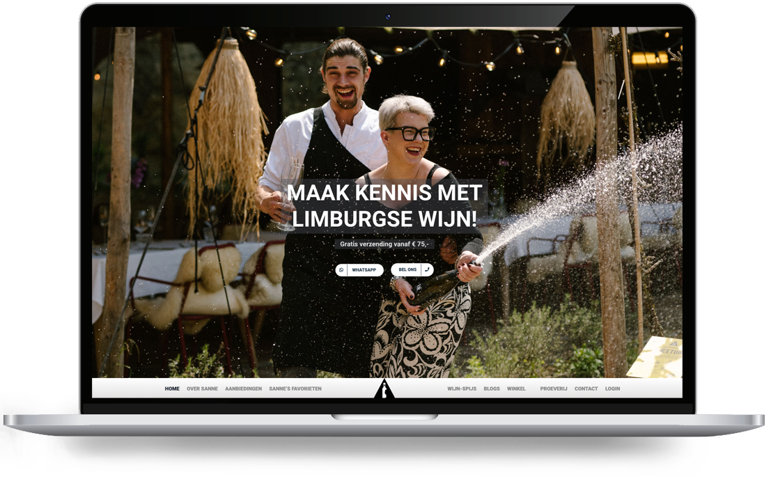 Vins du Limbourg par Webdesign Hollandpnga-tax - LeTigre Webdesign Holland Un couple faisant la fête en plein air en sabrant une bouteille de champagne, sur fond d'un texte promotionnel en néerlandais vous invitant à découvrir le vin du Limbourg.